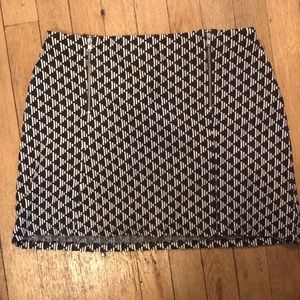 New Look jacquard b+w mini skirt with zip detail